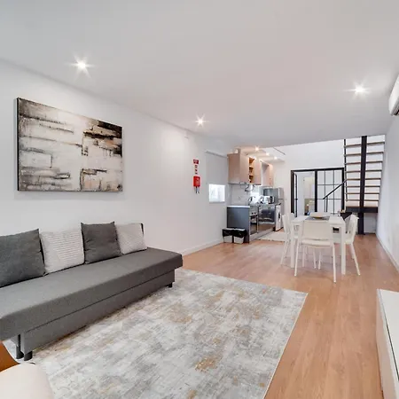 Fornos Deluxe Apartment *